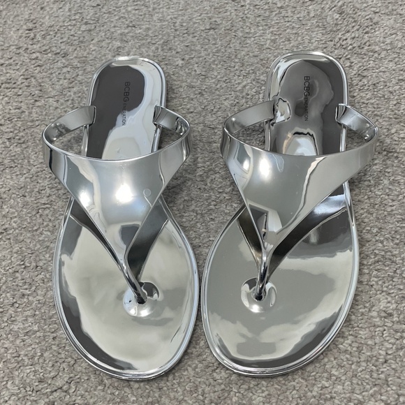 BCBGeneration Silver Thongs NWOT 8 - Picture 1 of 9